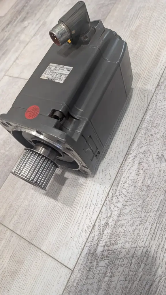 USED Siemens servo motor 1FK7063-2AF71-1RG0 Used(2)