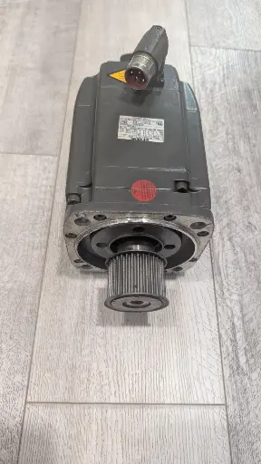 USED Siemens servo motor 1FK7063-2AF71-1RG0 Used